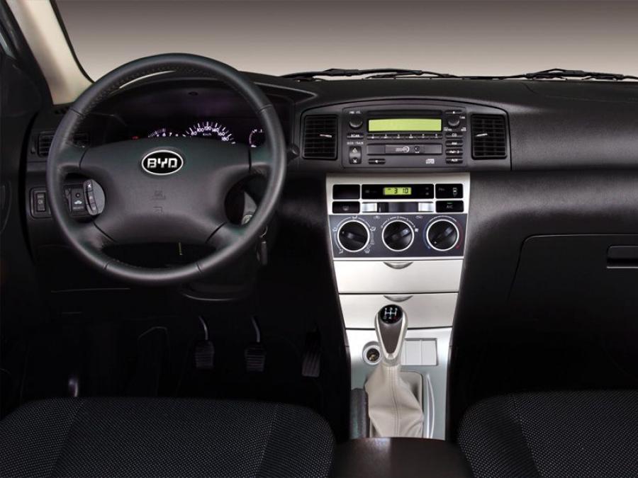  BYD F3R 2007 года  (фото 6 из 14)